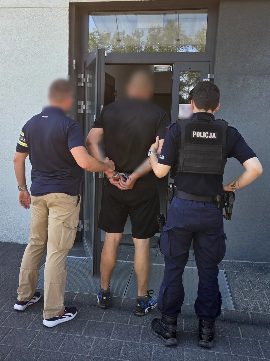 Zdarzenie drogowe w Trzcielinie: Policja ustala szczegóły po wypadku