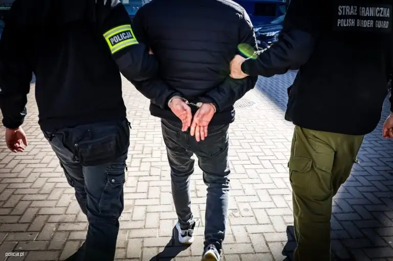 Zatrzymano 77 osób poszukiwanych w dwóch dniach działań policji i Straży Granicznej
